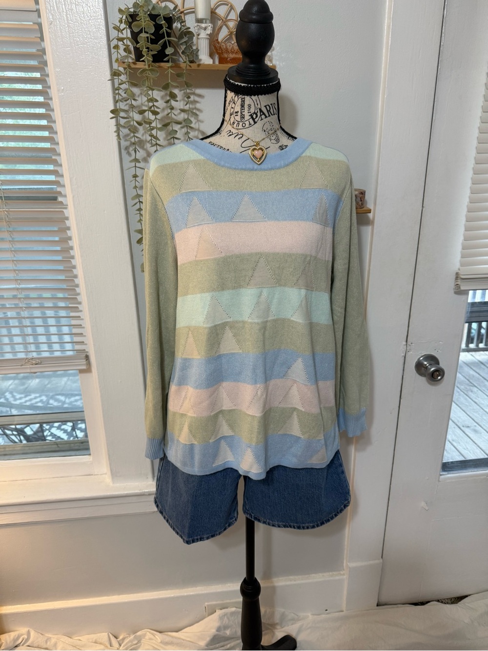 pastel Y2K striped slouchy sweater with triangular patterns Koret brand